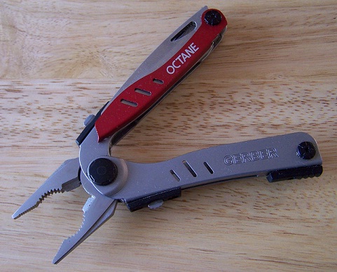 Despite the small overall size of the Octane, the pliers open quite wide